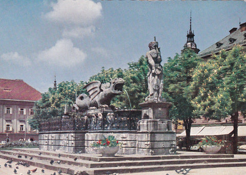 AK Klagenfurt, Lindwurmbrunnen am Neuen Platz.