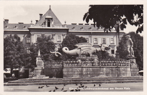 AK Klagenfurt. Lindwurmdenkmal am Neuen Platz.