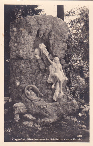 AK Klagenfurt. Nixenbrunnen im Schillerpark (von Kassin) (1935)