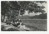 AK Pörtschach am Wörthersee. Blick von der Seepromenade auf Maria Wörth.