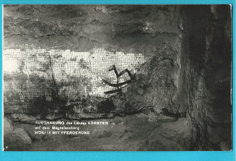 AK Ausgrabung des Landes Kärnten auf dem Magdalensberg.  Mosaik mit Pferderune.