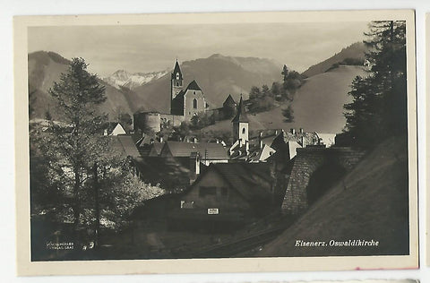 AK Eisenerz. Oswaldikirche. (1931) (im Vordergrund Bahnstrecke mit Tunnel)