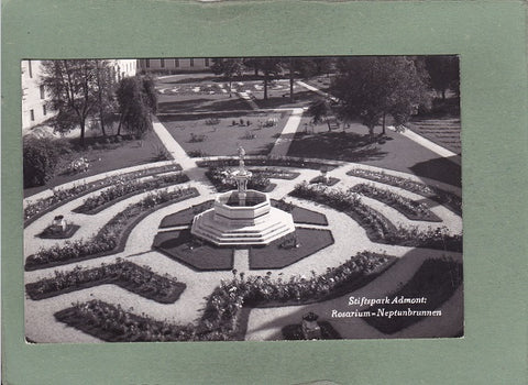 AK Stiftspark Admont. Rosarium – Neptunbrunnen.