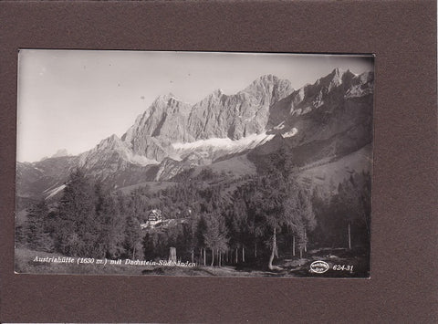 AK Austriahütte mit Dachstein-Südwänden. (1940-41)