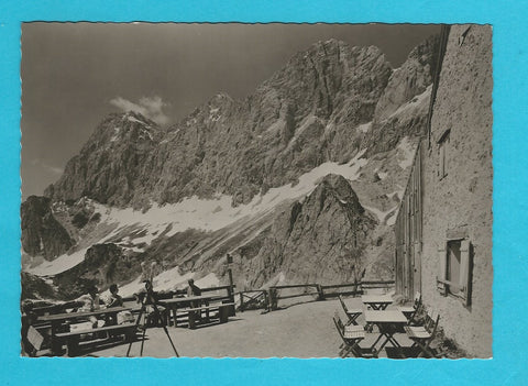 AK Dachsteinsüdwände mit Südwandhütte.