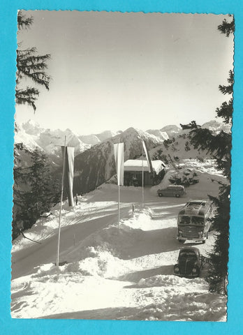 AK Hochwurzenstraße mit Parkplatz.