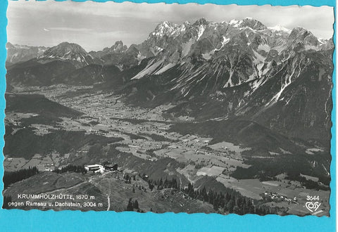 AK Krummholzhütte gegen Ramsau u. Dachstein.