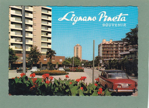 AK Lignano Pineta. Souvenir. Piazza del Sole.