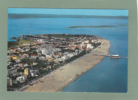 AK Lignano Sabbiadoro. La spiaggia con la nuova Terrazza a Mare.