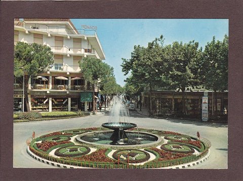 AK Lignano Sabbiadoro. Piazza della fontana.