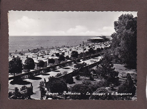 AK Lignano Sabbiadoro La spiaggia e il lungomare.