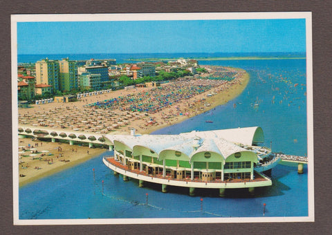AK Lignano Sabbiadoro. Terrazza a mare e la spiaggia.