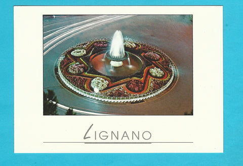 AK Lignano Sabbiadoro. La Fontana di notte.