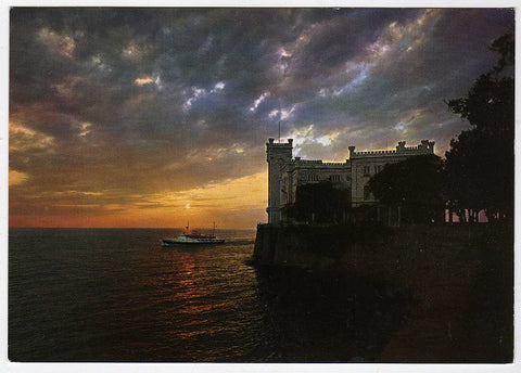 AK Trieste. Notturno di Miramare.