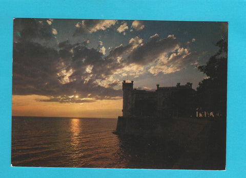 AK Castello di Miramare al Tramonto.
