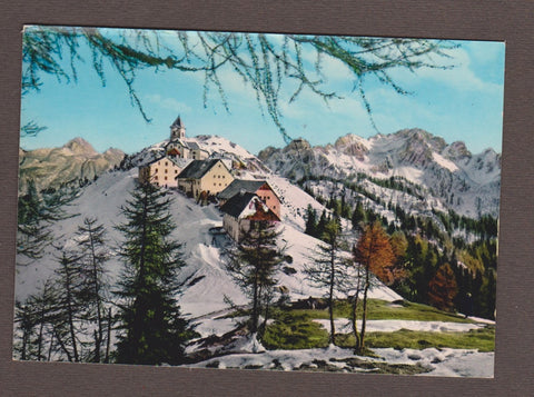 AK Santuario di Monte Lussari coi Gruppi del Mangart e del Cacciatore.
