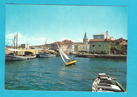 AK Muggia. Molo Colombo visto dal molo Foraneo.