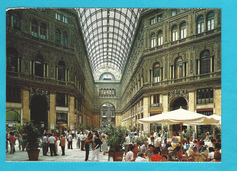 AK Napoli. Galleria Umberto I.