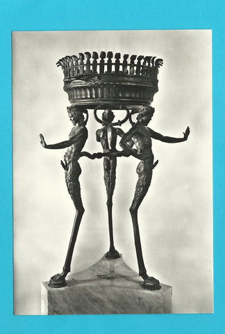 AK Museo Nazionale di Napoli. Tripode con Satiri.