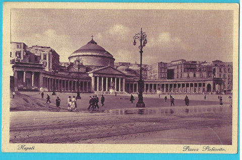 AK Napoli. Piazza Plebiscito.