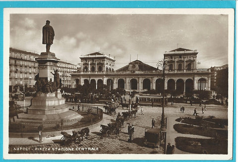 AK Napoli - Piazza Stazione Centrale.
