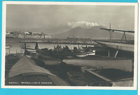 AK Napoli - Mergellina e Vesuvio.