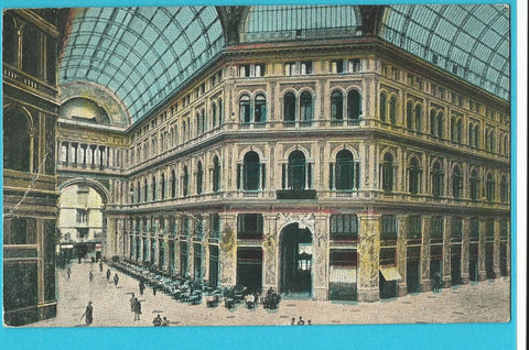 AK Napoli. Angolo Interno della Galleria Umberto I.