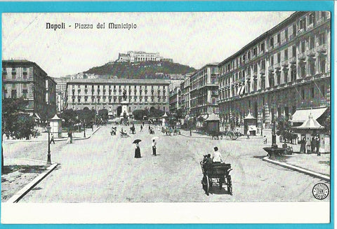 AK Napoli - Piazza del Municipio.