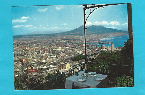 AK Napoli. Panorama da Renzo e Lucia.