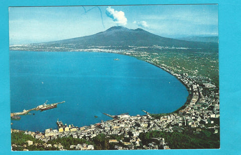 AK Vesuvio visto dal Monte Faito.