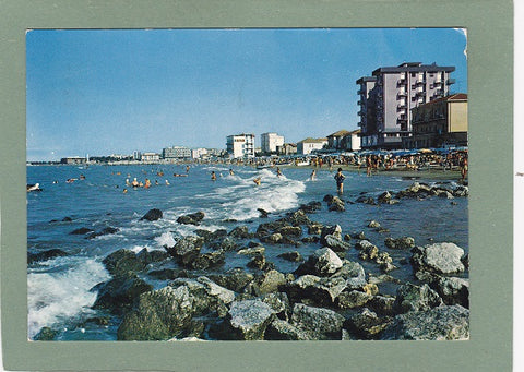 AK Rivabella di Rimini. Alberghi e spiaggia visti dal mare.