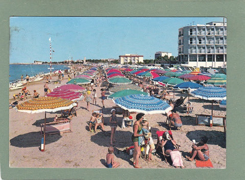 AK S. Giuliano di Rimini. Panorama della spiaggia.