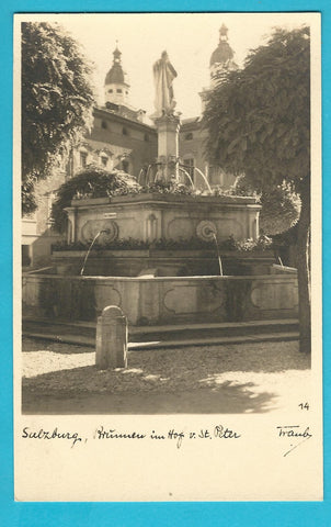AK Salzburg. Brunnen im Hof v. St. Peter.