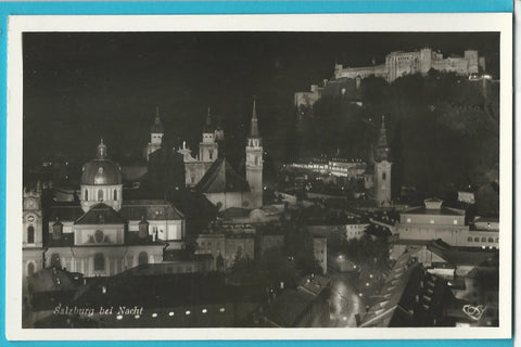AK Salzburg bei Nacht.