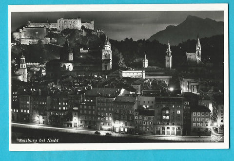 AK Salzburg bei Nacht.