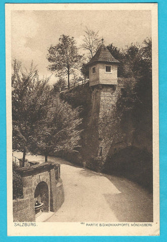 AK Salzburg. Partie b.d. Monikapforte Mönchsberg.