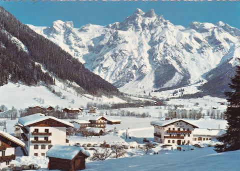 AK Werfenweng gegen die Eiskögel.