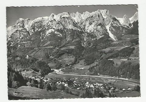 AK Werfen mit Tennengebirge und Festung Hohenwerfen.