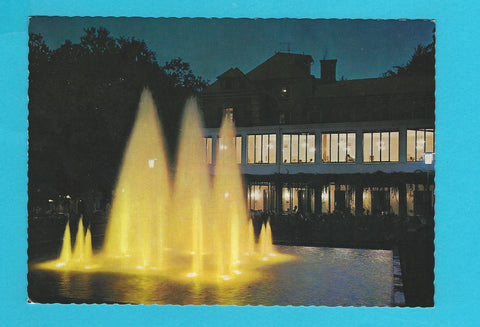 AK Gleichenberg. Springbrunnen am Kurplatz.