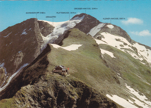 AK Hannoverhaus auf der Arnoldhöhe gegen Ankogel.