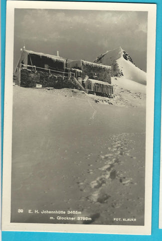AK E. H. Johannhütte mit Grossglockner.