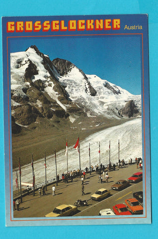AK Grossglockner Hochalpenstrasse. Parkplatz Freiwandeck mit Grossglockner.