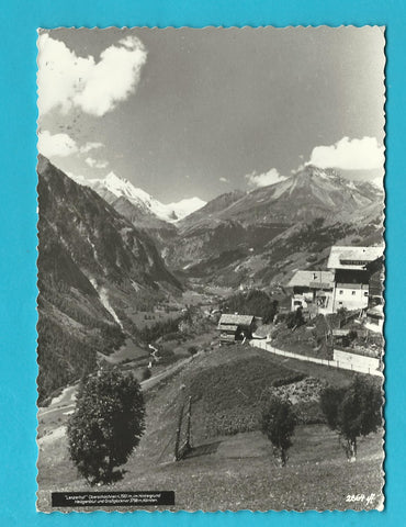 AK Lenzerhof Oberschachern. Im Hintergrund Heiligenblut und Grossglockner.