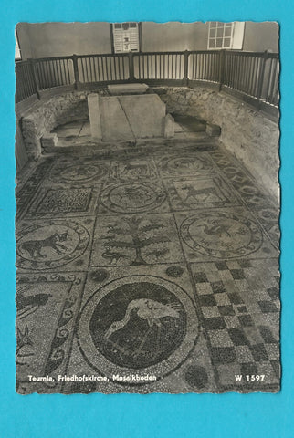 AK Teurnia, Friedhofskirche, Mosaikboden.