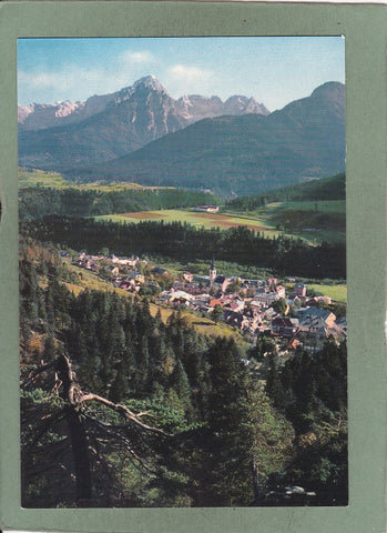 AK Tarvisio. Sullo sfondo il Gruppo del Mangart.