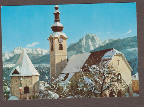 AK Tarvisio - Chiesa parrocchiale. Sullo sfondo il Gruppo del Mangart.