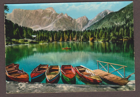 AK Fusine in Valromana - Il Lago inferiore. Sullo sfondo il Gruppo del Mangart.