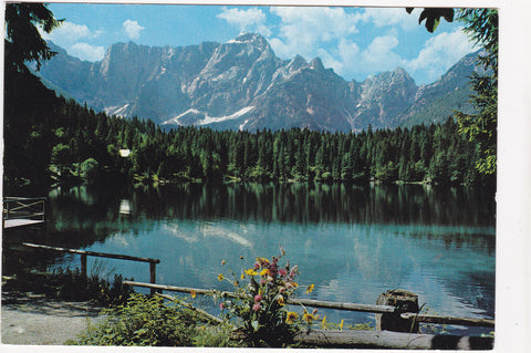 AK Tarvisio - Fusine. Parco Naturale Regionale. Lago inferiore e Gruppo Mangart.