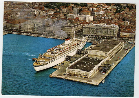 AK Trieste. Rive e Stazione Marittima.