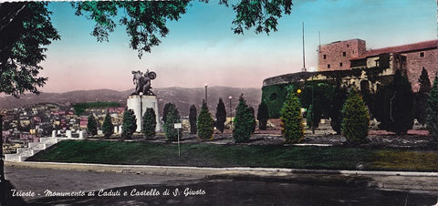 AK Trieste – Monumento ai Caduti e Castello di S. Giusto.